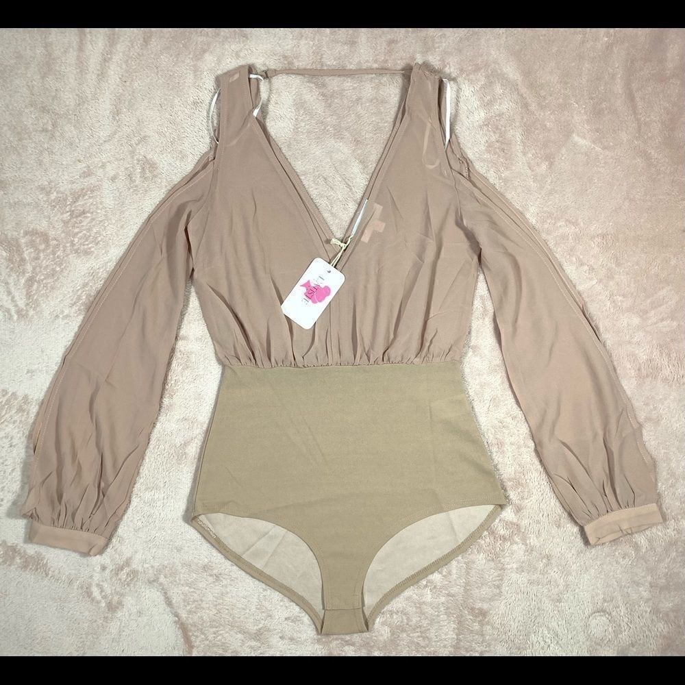 L’ATISTE by Amy Nude Sheer Keyhole Body Suit NWT‎